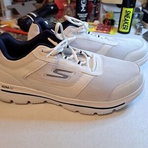 Skechers Mens Go Walk Evolution Ultra 54734 White Running Shoes Sneakers Sz 10